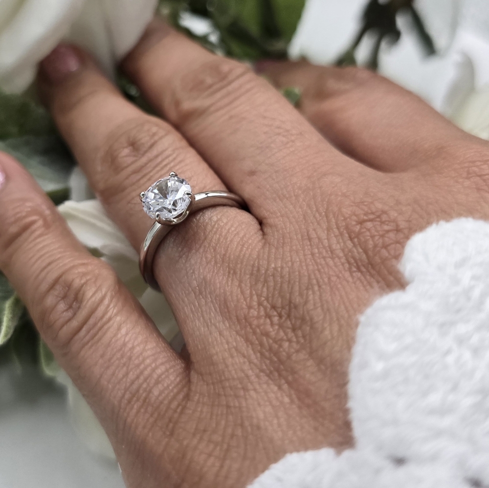 🥰 JUST THE RIGHT SPARKLE RING - Picture 6 of 7